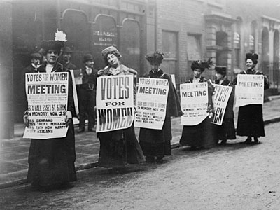 Marschieren im März: es ist internationaler Frauentag